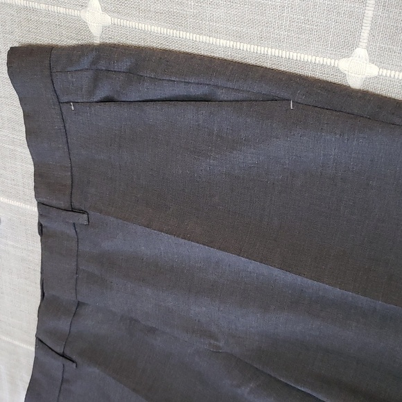 HUGO Boss Dieselstrasse 12 gray wool lined flat front Pants, Size 34R - Picture 11 of 16